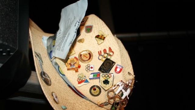 11-hut mit knöllchen web